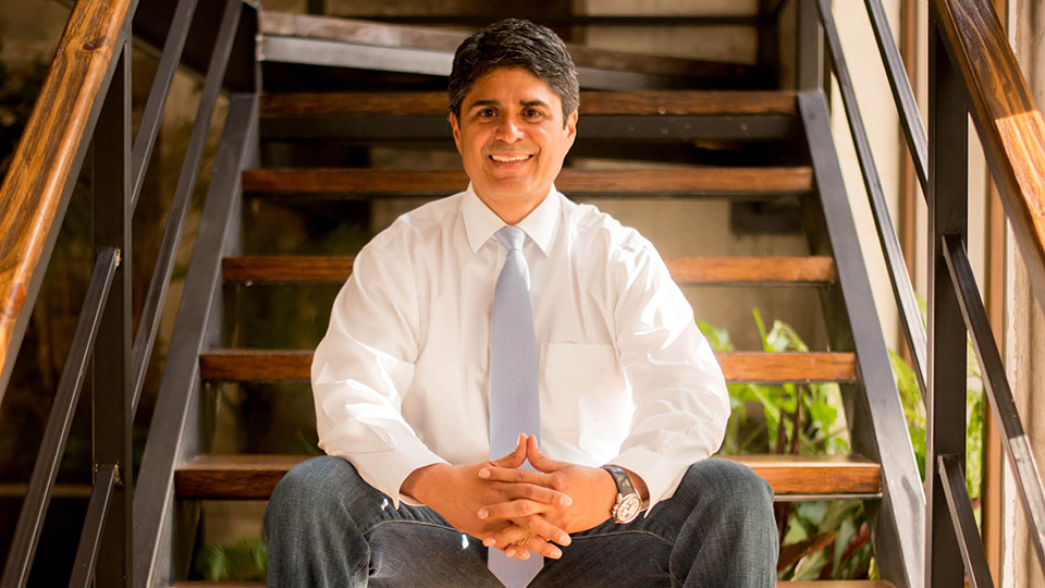 Héctor Leal